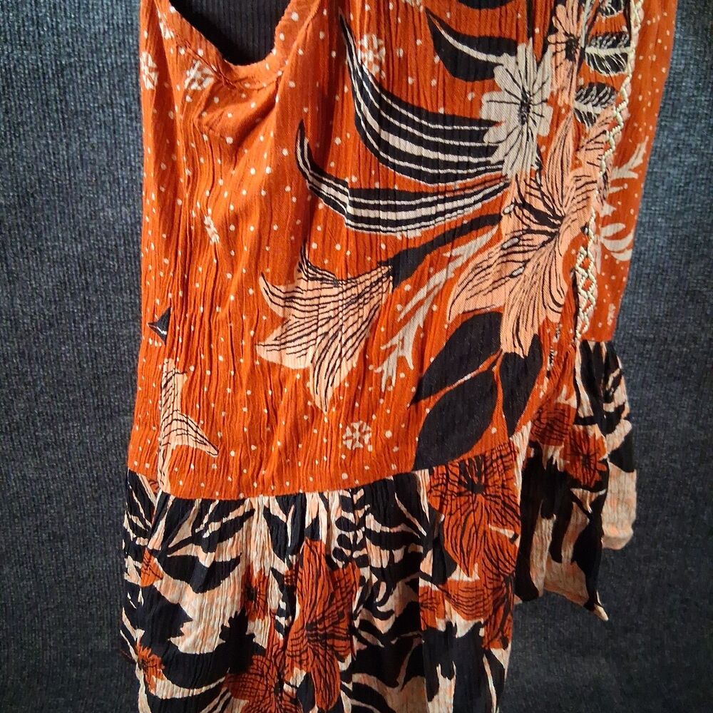 Patrons of Peace S Orange Boho Floral Embroidered V-Neck Peplum Sleeveless Top - Picture 5 of 7